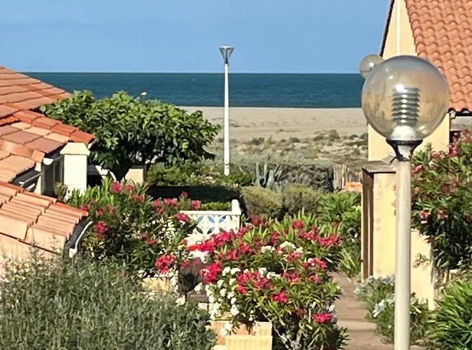 Le Petit Baigneur De La Grand Bleue * Leucate